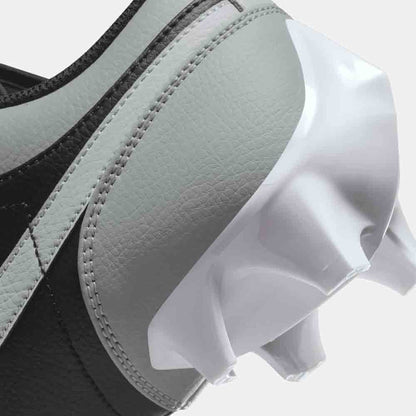 Up close, rear view of the Men's Jordan 1 Low TD Football Cleats.