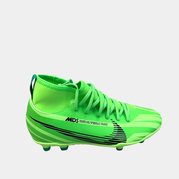 Side view of Nike Jr. Superfly 9 Club Mercurial Dream Speed Soccer Cleat.
