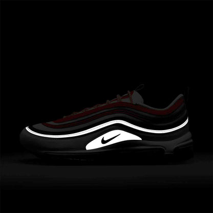 Side view of the Nike Men's Air Max 97.