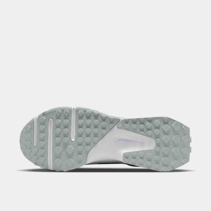 Bottom view of Men's Nike Air Diamond Varsity Turf Baseball Shoes.