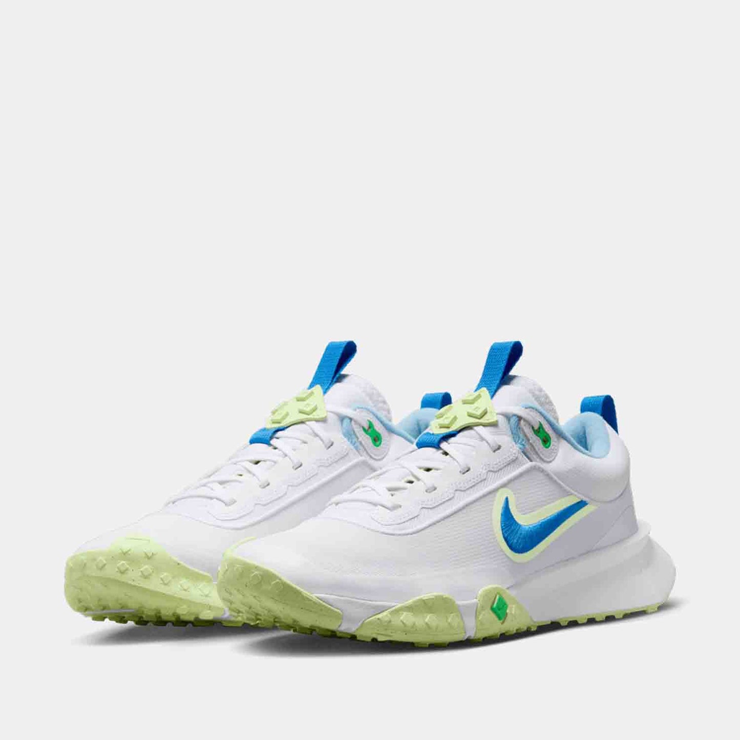 Front view of Men's Nike Air Diamond Varsity Turf Baseball Shoes.