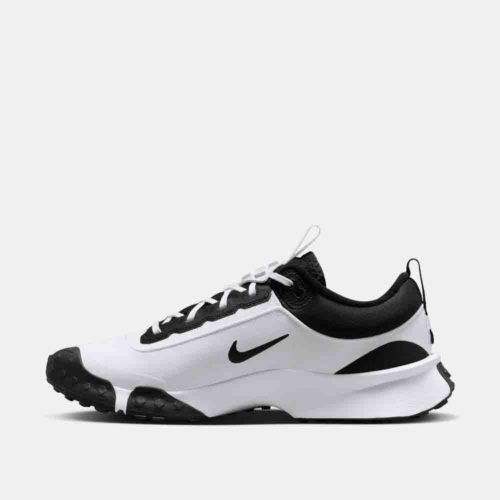 Side medial view of the Nike Air Diamond Varsity Turf Baseball Shoes.