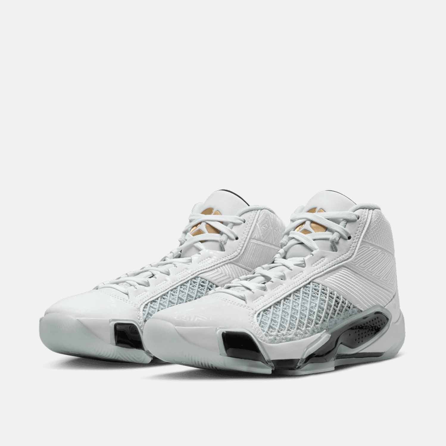Front view of Men's Air Jordan XXXVIII FIBA.