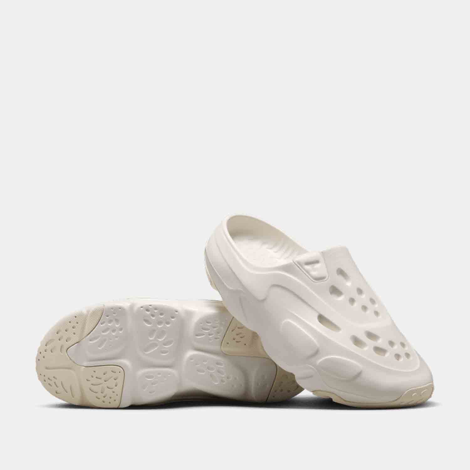Front view of Men's Jordan Roam Slides.