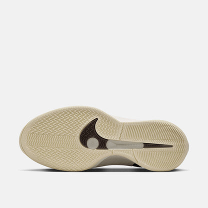 Bottom view of the Nike Sabrina 2 "Relentless".