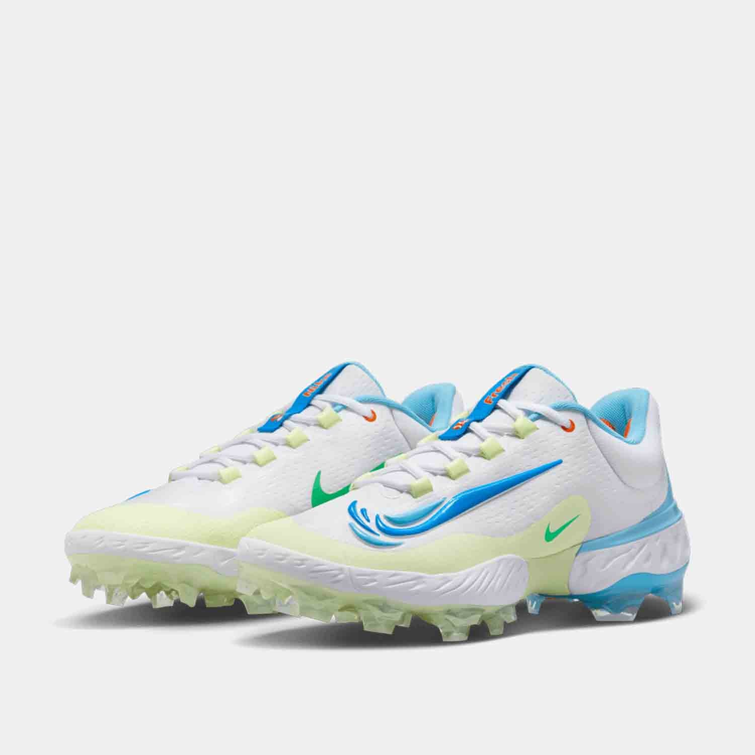 Front view of Men's Nike Alpha Huarache Elite 4 Baseball Cleats.