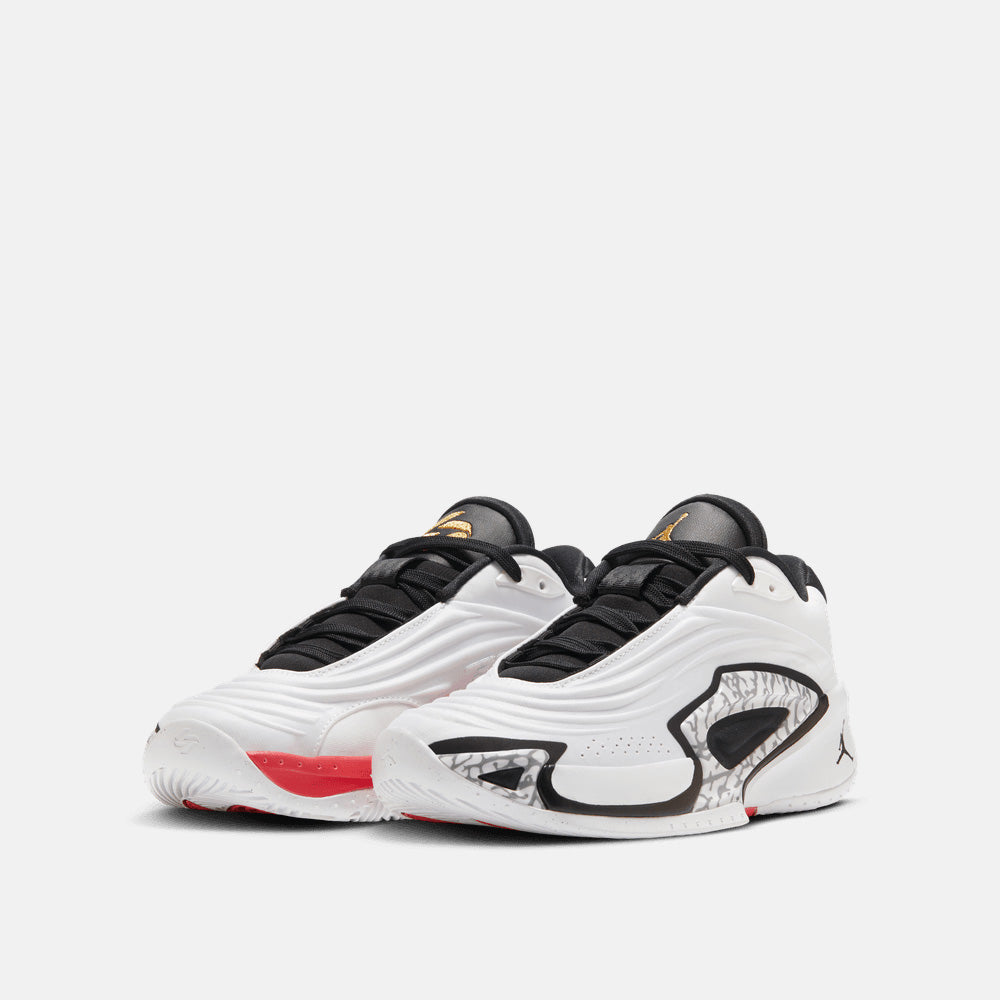 Front view of the Kids' Jordan Luka 3 "Motorsport".