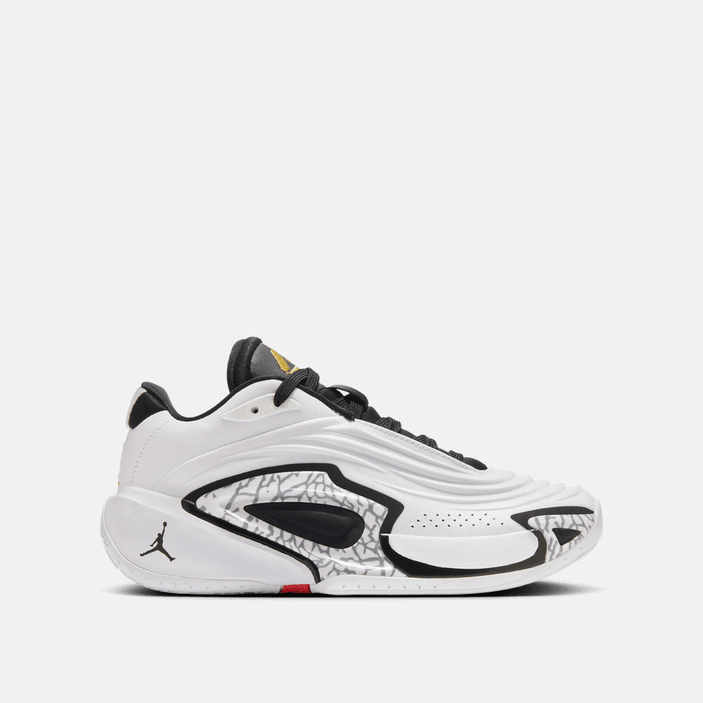 Side view of the Kids' Jordan Luka 3 "Motorsport".