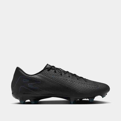 Side view of the Nike Mercurial Vapor 16 Academy Soccer Cleats.