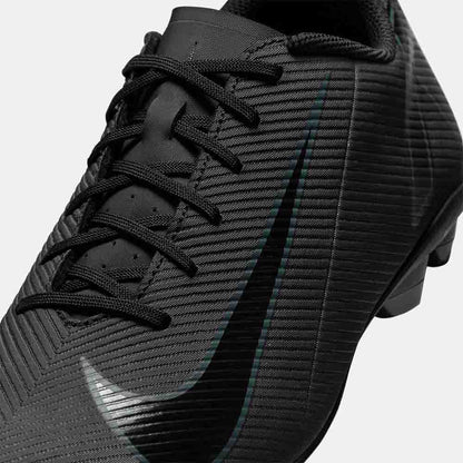 Up close, front view of the Nike Mercurial Vapor 16 Club Soccer Cleats.