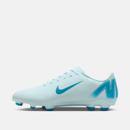 Side medial view of the Nike Mercurial Vapor 16 Club Soccer Cleats.