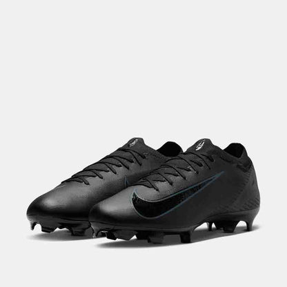 Front view of the Nike Mercurial Vapor 16 Pro Soccer Cleats.