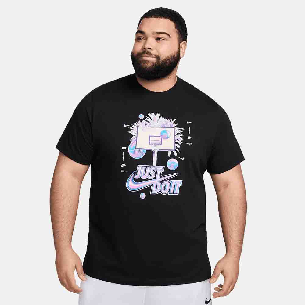 Front view of the Men's Nike Basketball T-Shirt.