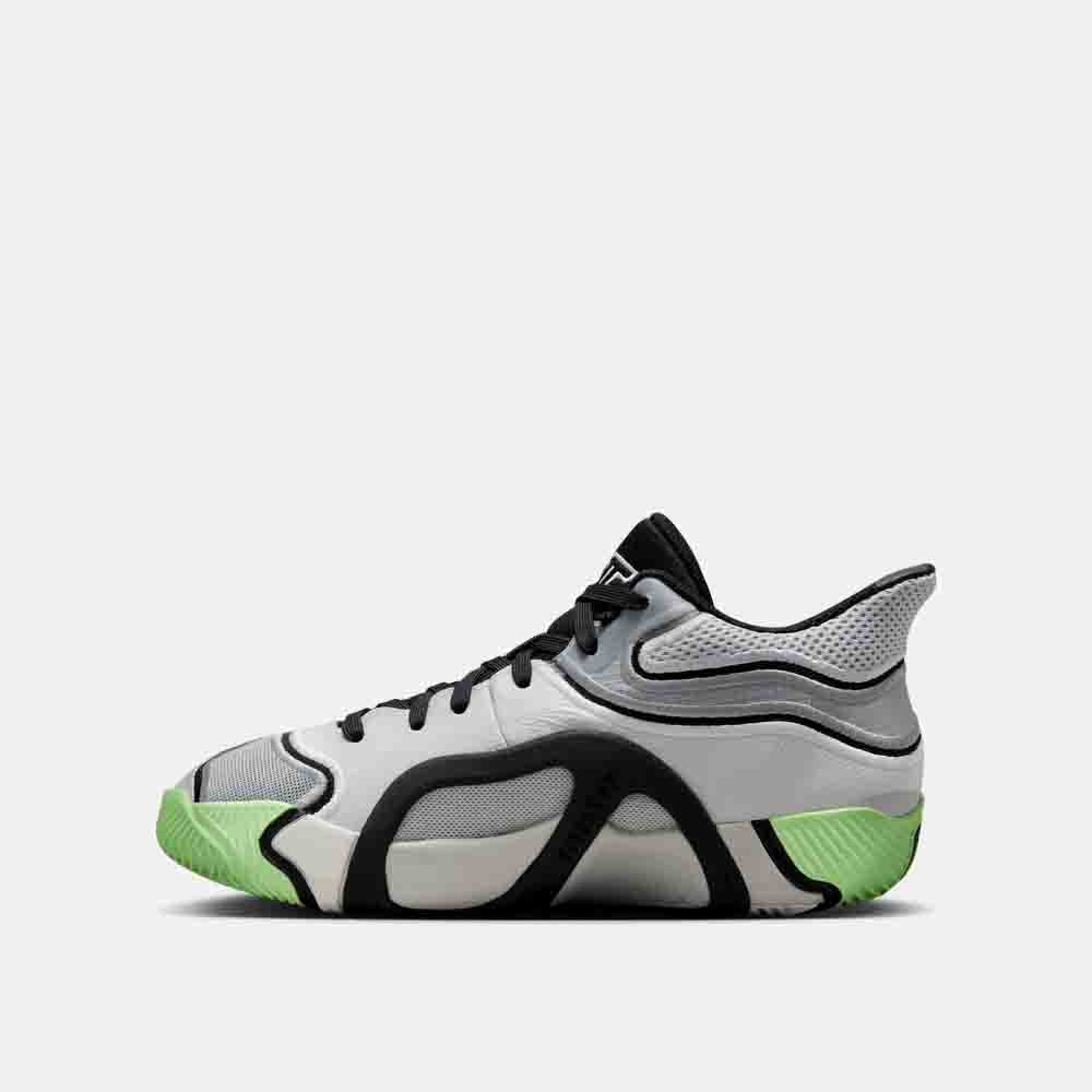 Side medial view of the Kids' Jordan Tatum 3.