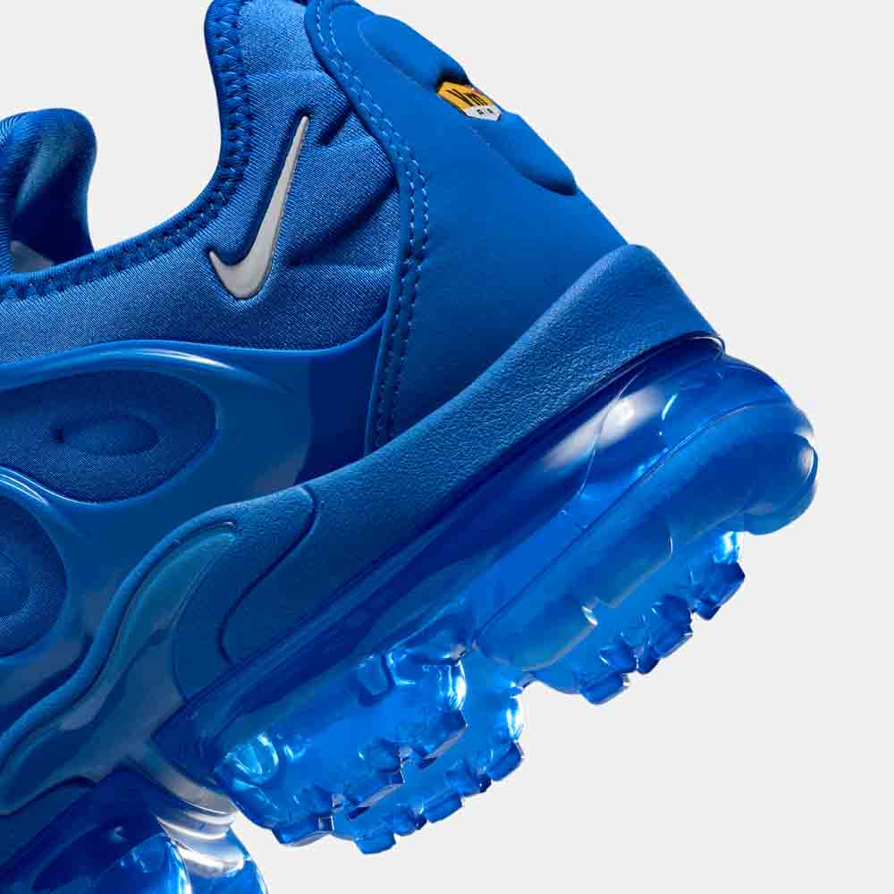 Up close, rear view of the Nike Men's Air VaporMax Plus.