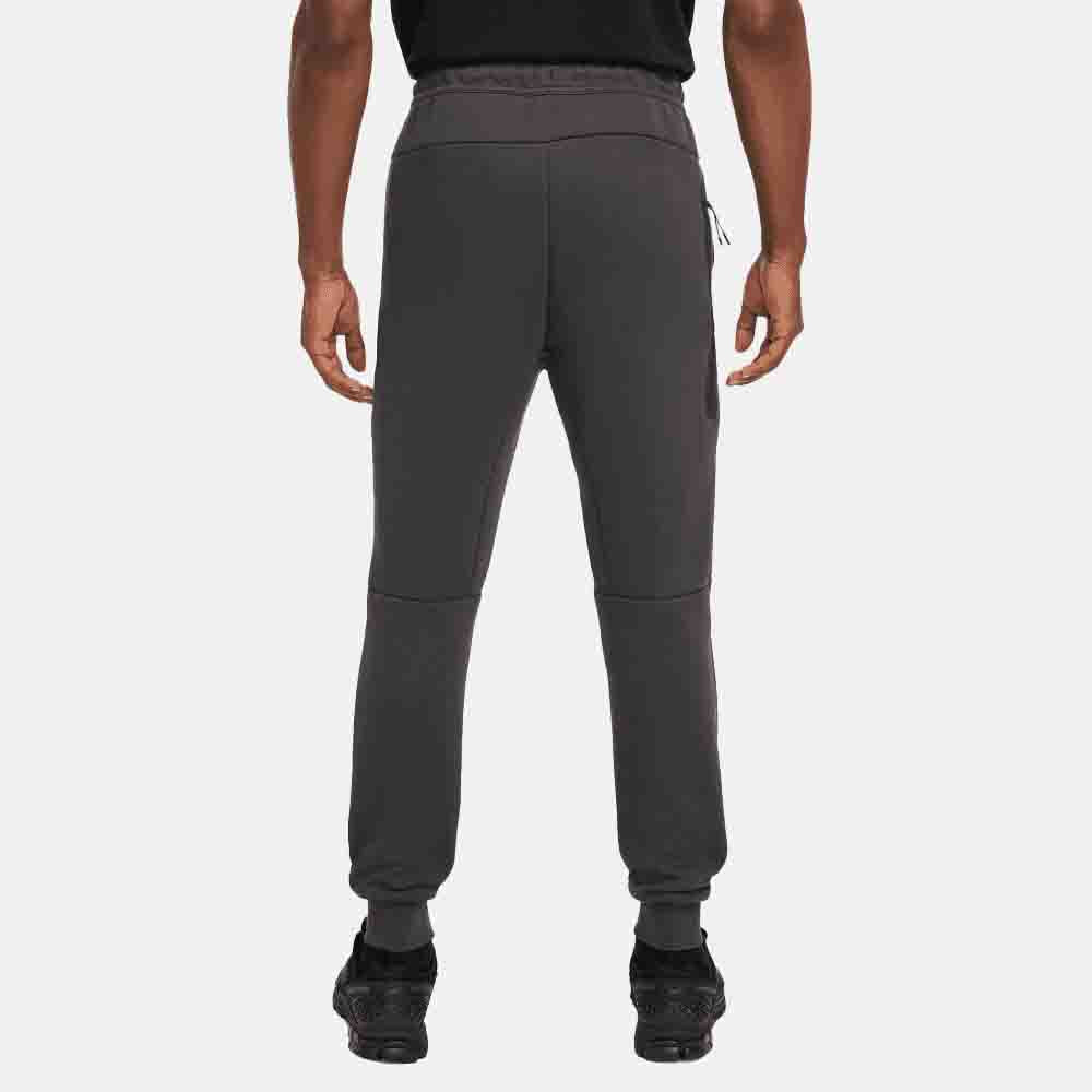 Rear view of the Nike Men's Fleece Joggers.