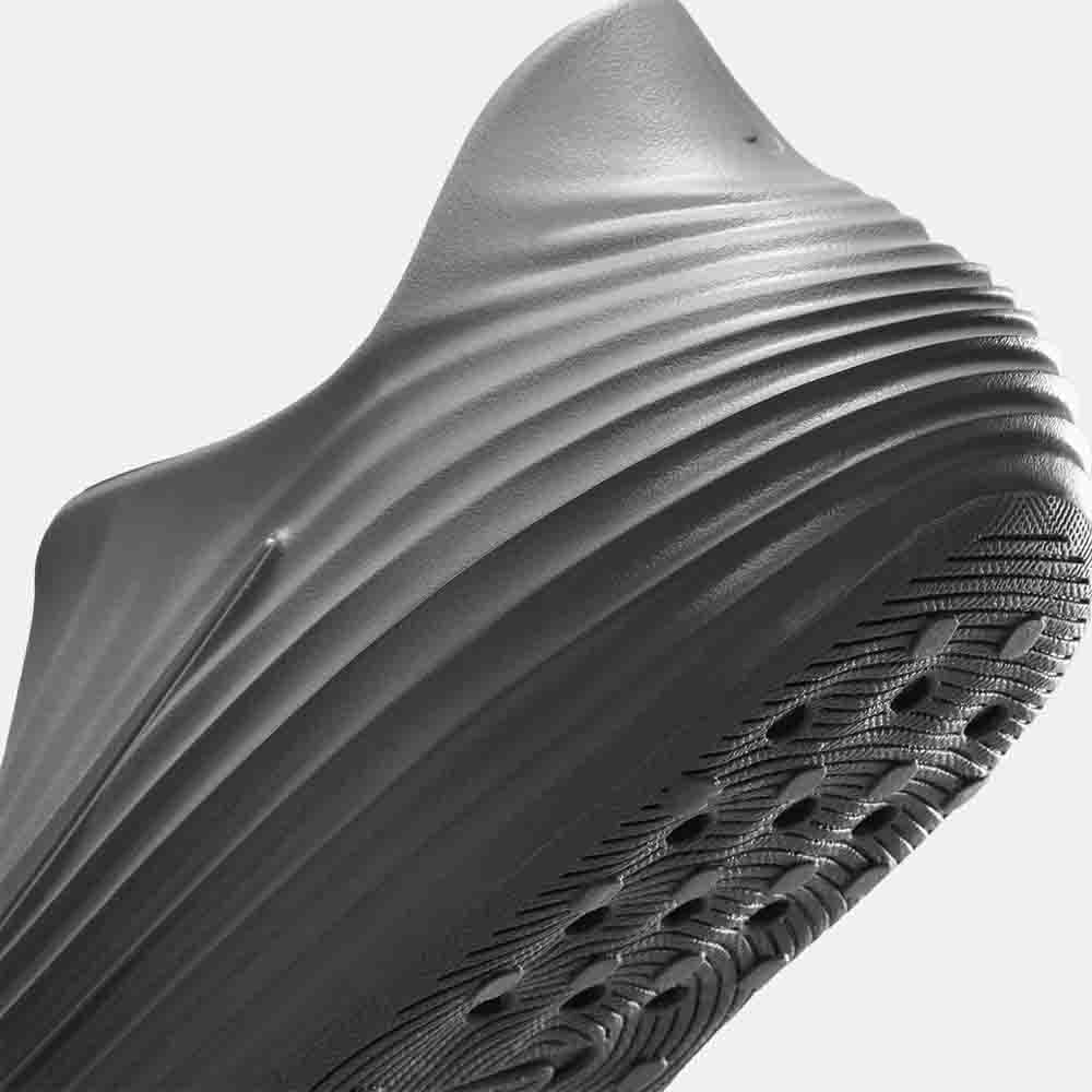 Up close, rear view of the Men's Nike ReactX Rejuven8.