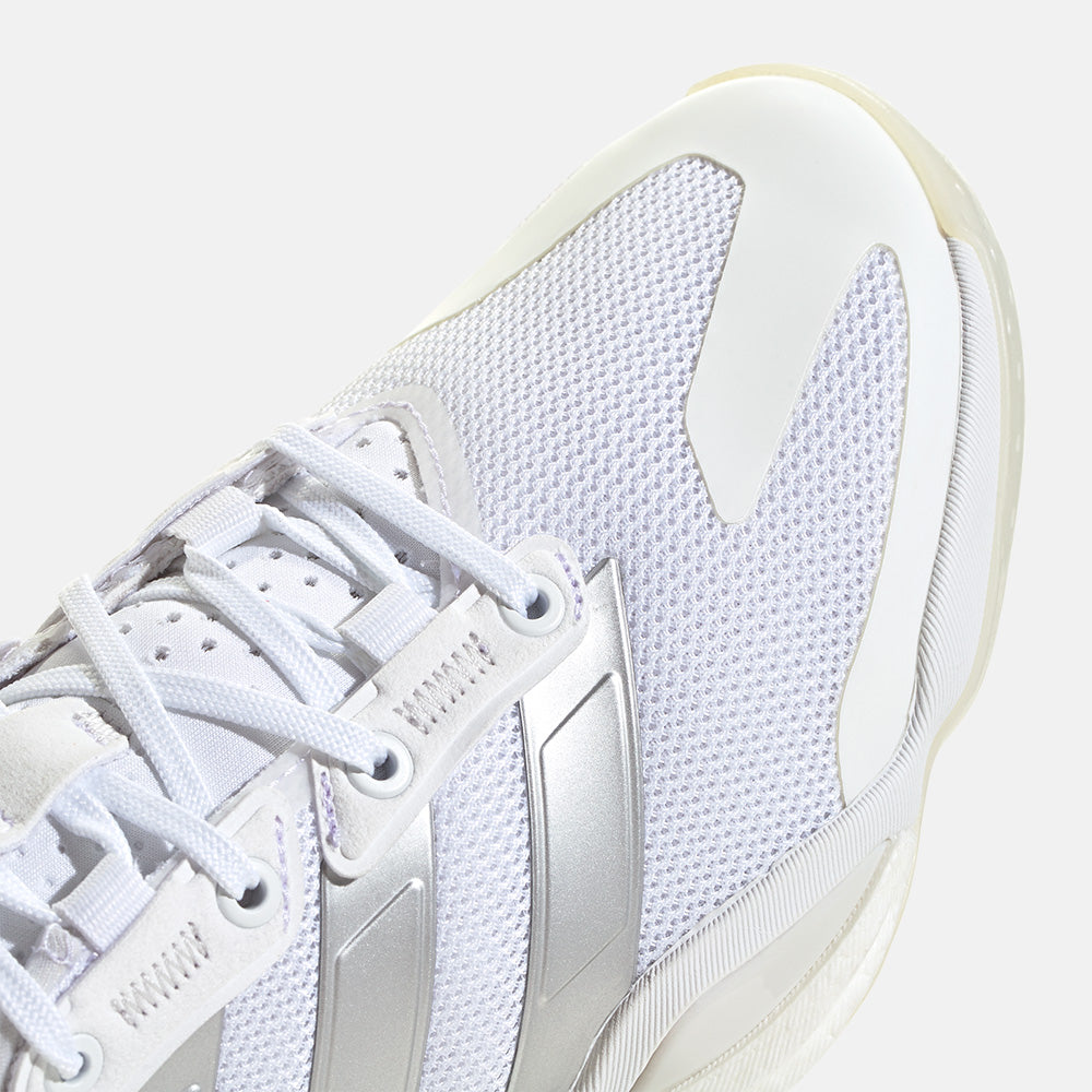 Up close, front view of the Adidas Women's Stabil 16 Indoor Shoes.
