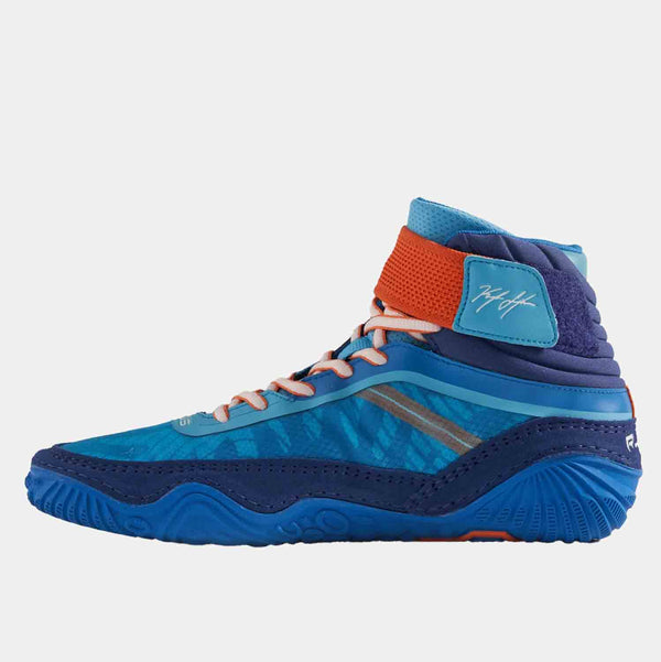 Side medial of rudis wrestling shoe, ks turbine world wide blue color