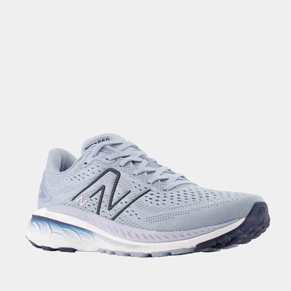 Front/side view of the Men's Fresh Foam X 860v13 Running Shoes.