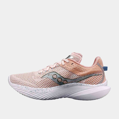 Side medial view of Women's Saucony Kinvara 14 Running Shoes.