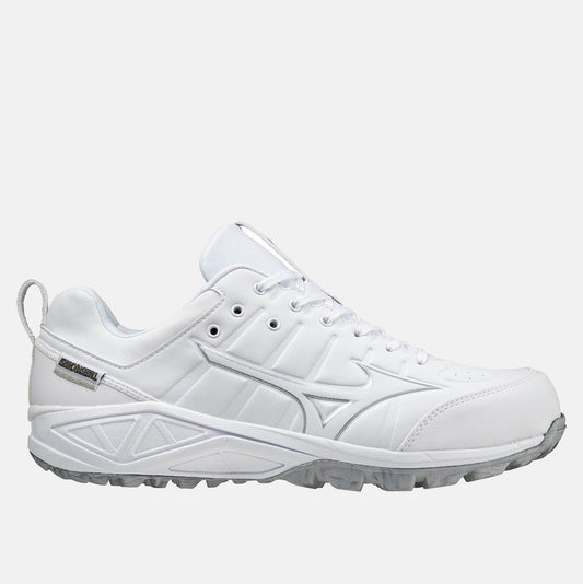 Side view of Mizuno Men's Ambition 2 All Surface Low Turf Shoes.