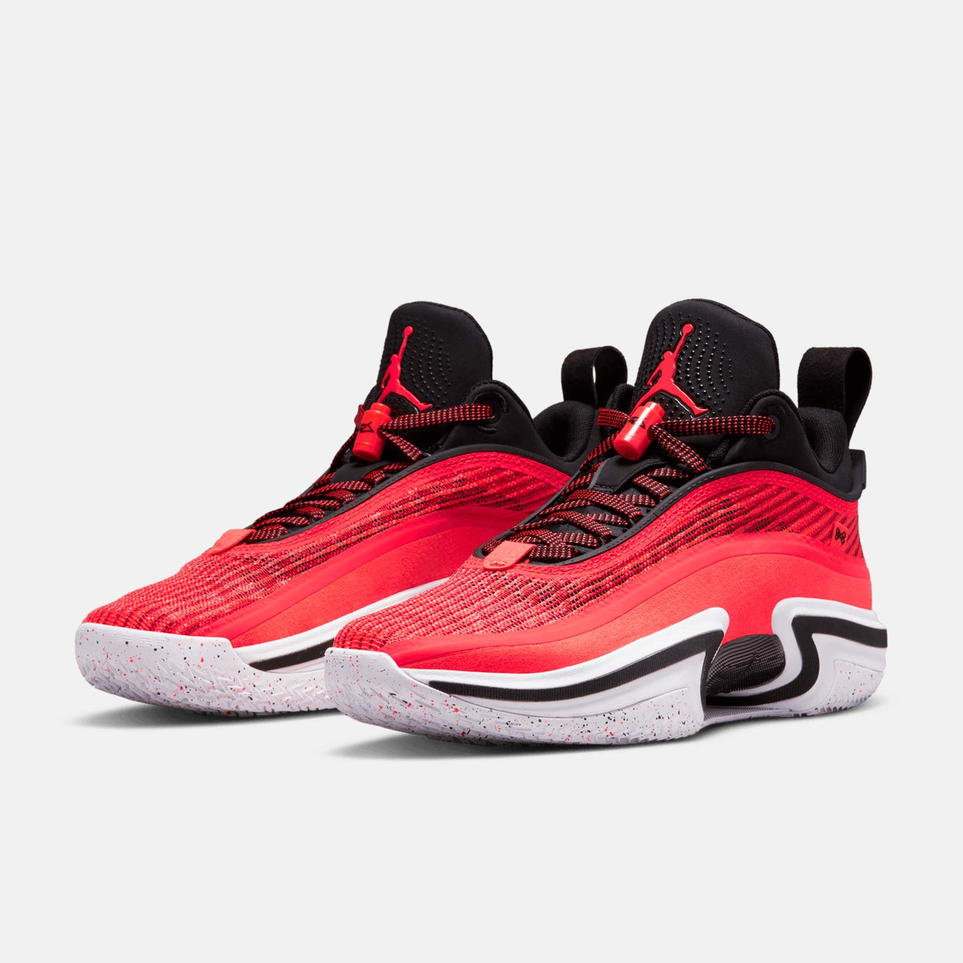 Front view of Men's Air Jordan XXXVI Low Basketball Shoes.